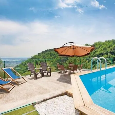 Palmas By Nicola Real Estate * Corsanico-Bargecchia