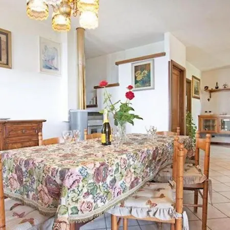 Palmas By Nicola Real Estate * Corsanico-Bargecchia