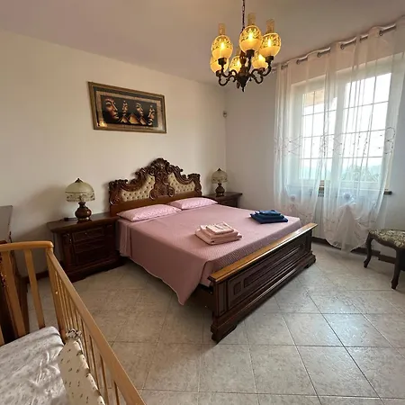 別荘 Palmas By Nicola Real Estate Corsanico-Bargecchia